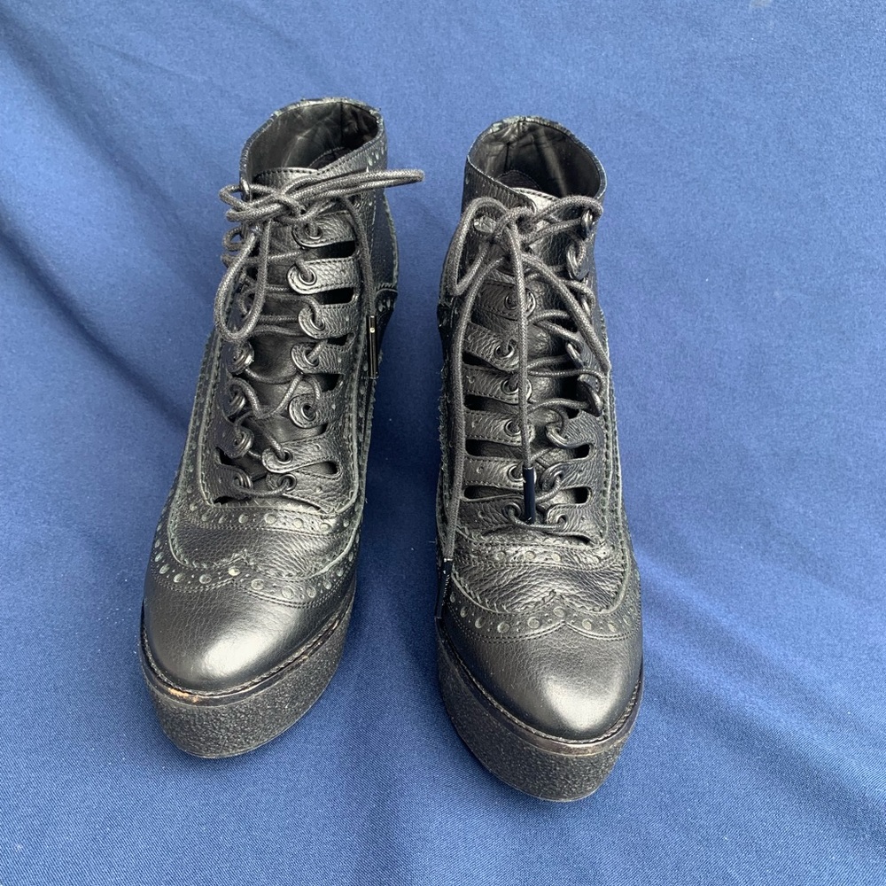 Burberry Prorsum Oxford Wedge black Lace Up heels US10 EU40